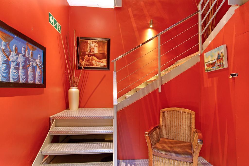Forty8 Backpackers Hotel Cape Town Oda fotoğraf
